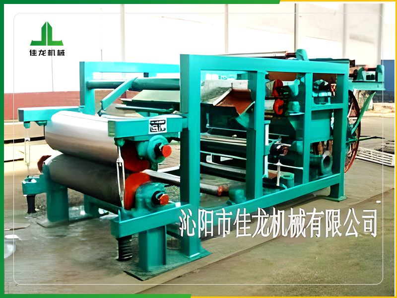 汙泥紙（zhǐ）板機
